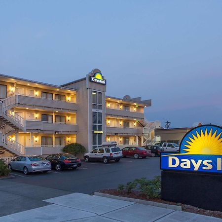 Days Inn By Wyndham Seattle North Of Downtown Esterno foto