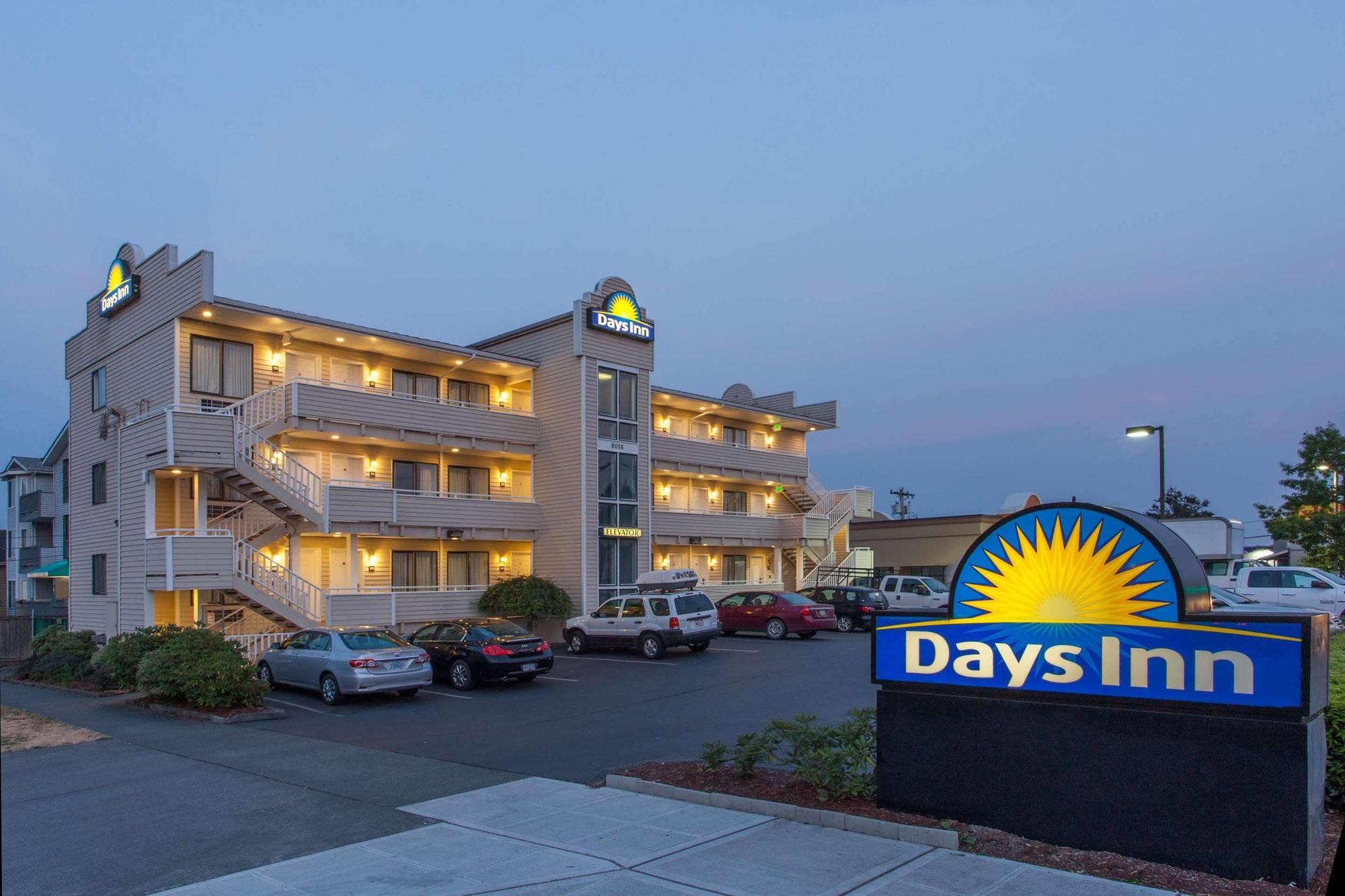 Days Inn By Wyndham Seattle North Of Downtown Esterno foto