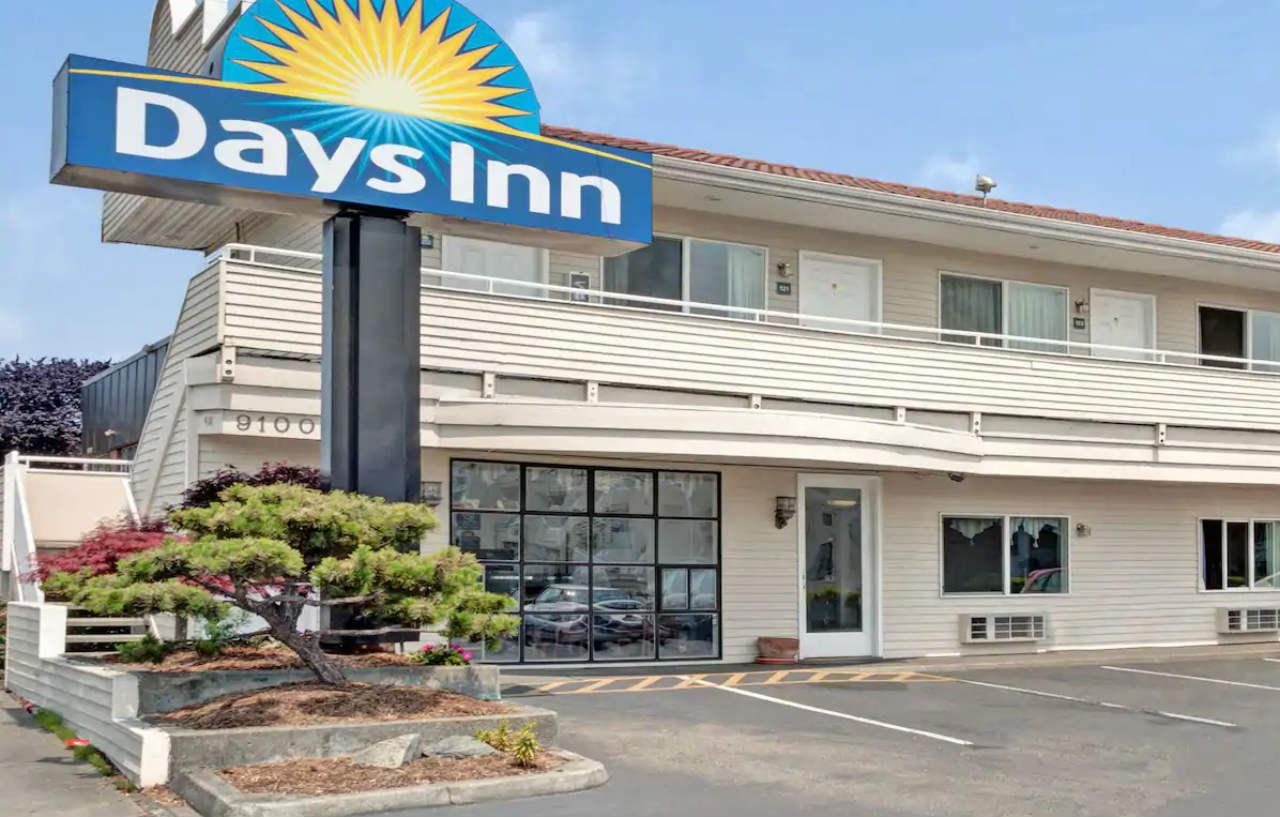 Days Inn By Wyndham Seattle North Of Downtown Esterno foto